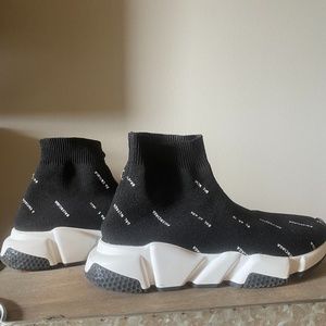 Woman speed 2.0 sneaker Black and White